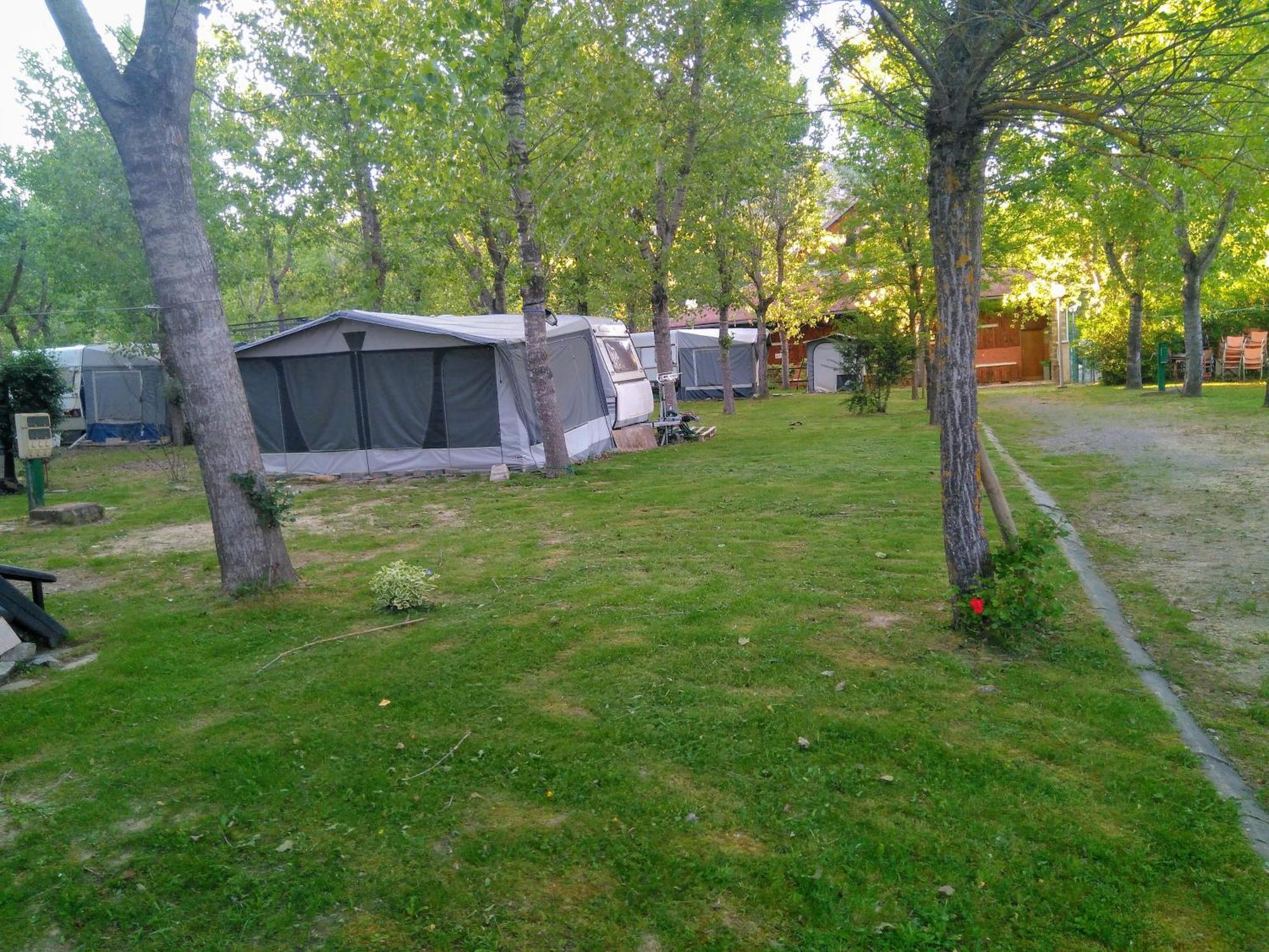 Camping Valle De Hecho Valle de Hecho Exterior foto